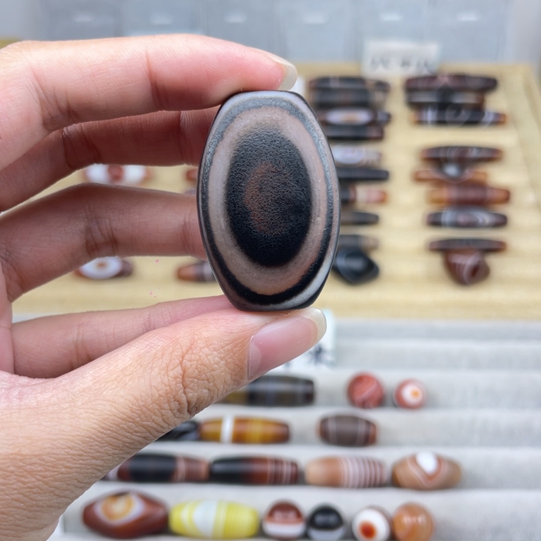 飞***梵玛瑙/玉髓合金颈饰