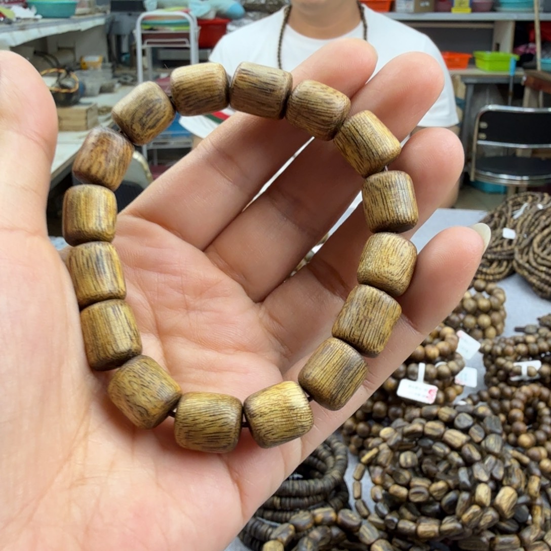 沉香沉香香囊10单圈桶珠直切纹8.6克