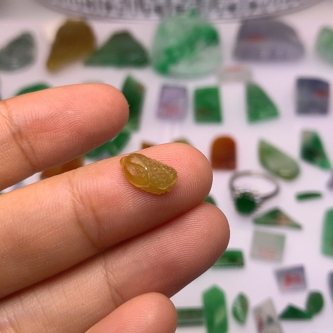 定制翡翠未镶嵌天然翡翠定制