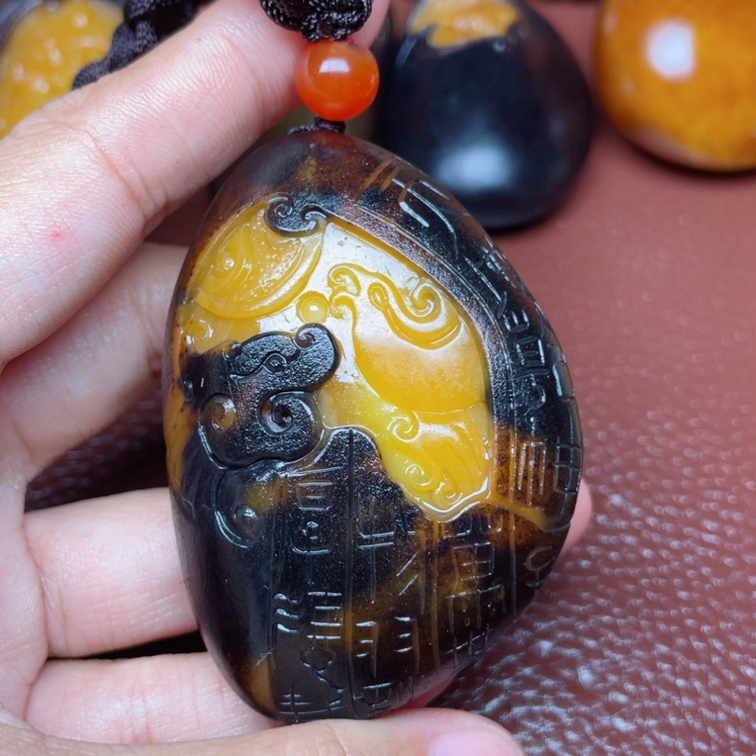 和田玉颈饰未镶嵌不***再