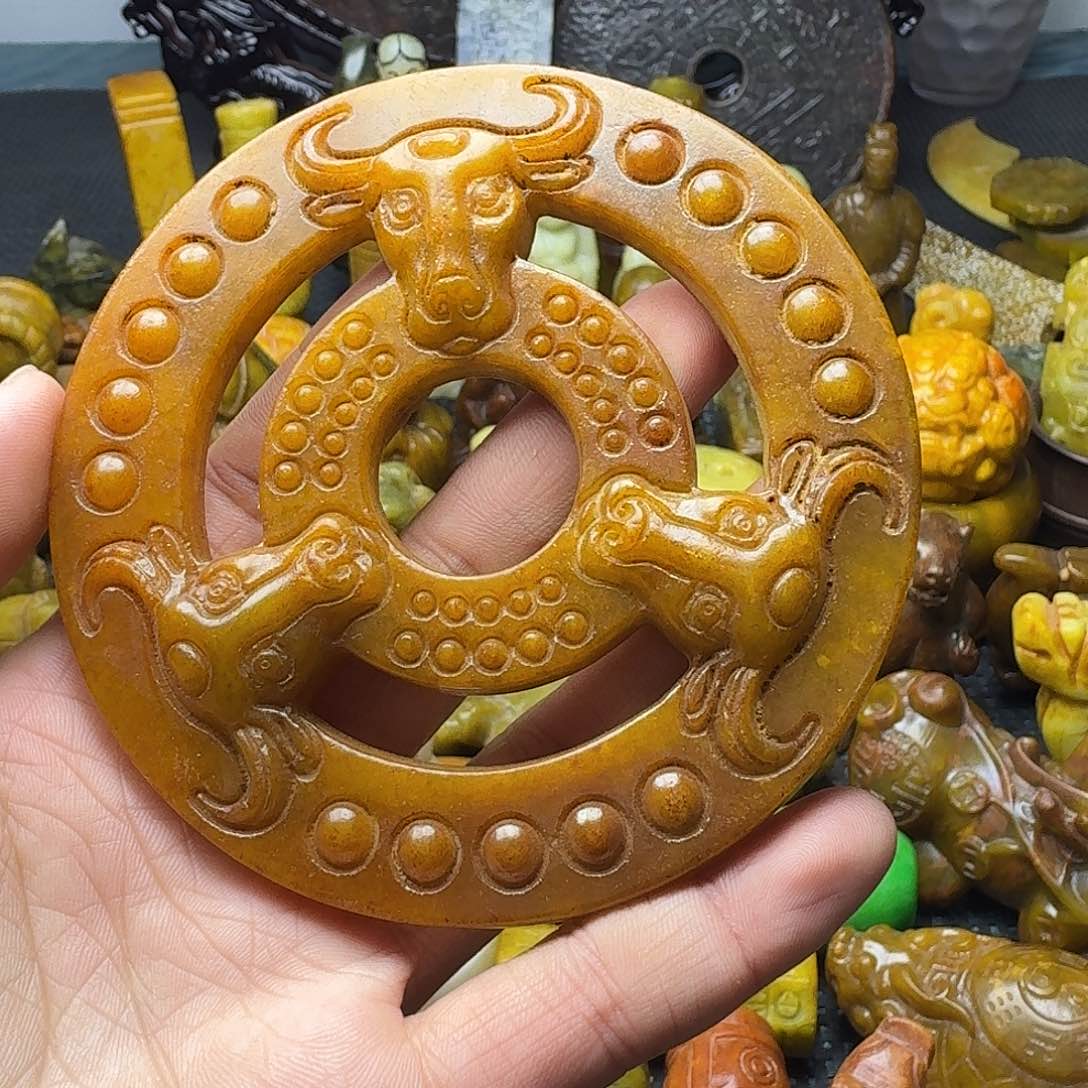 白玉菩提吊坠。。。