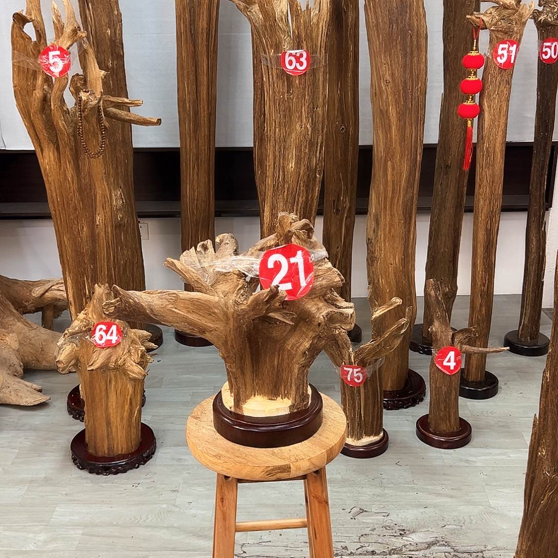 沉香摆件云***》沉香摆件