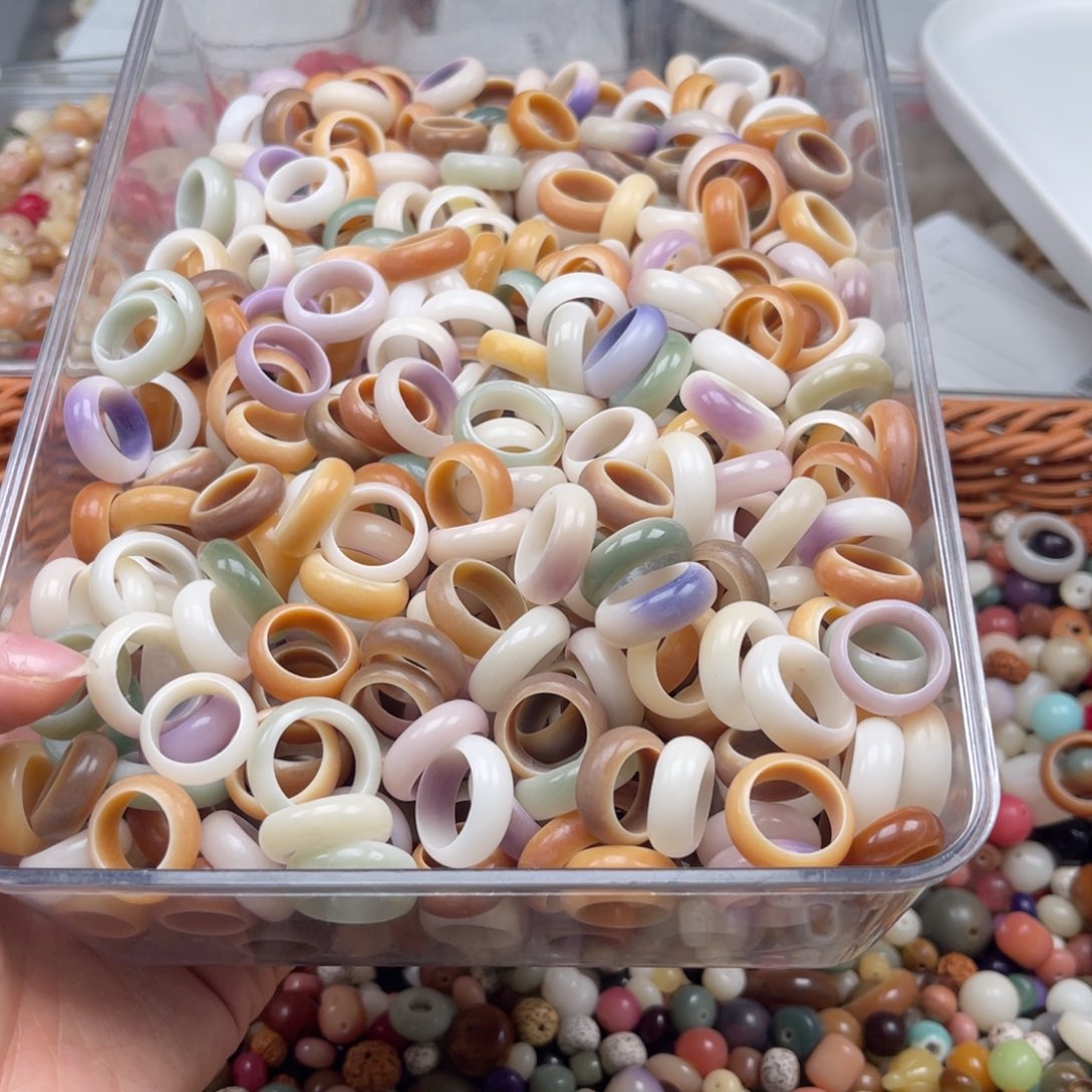 吊坠白玉菩提d x09/11-12内径/10颗跑环混色微瑕