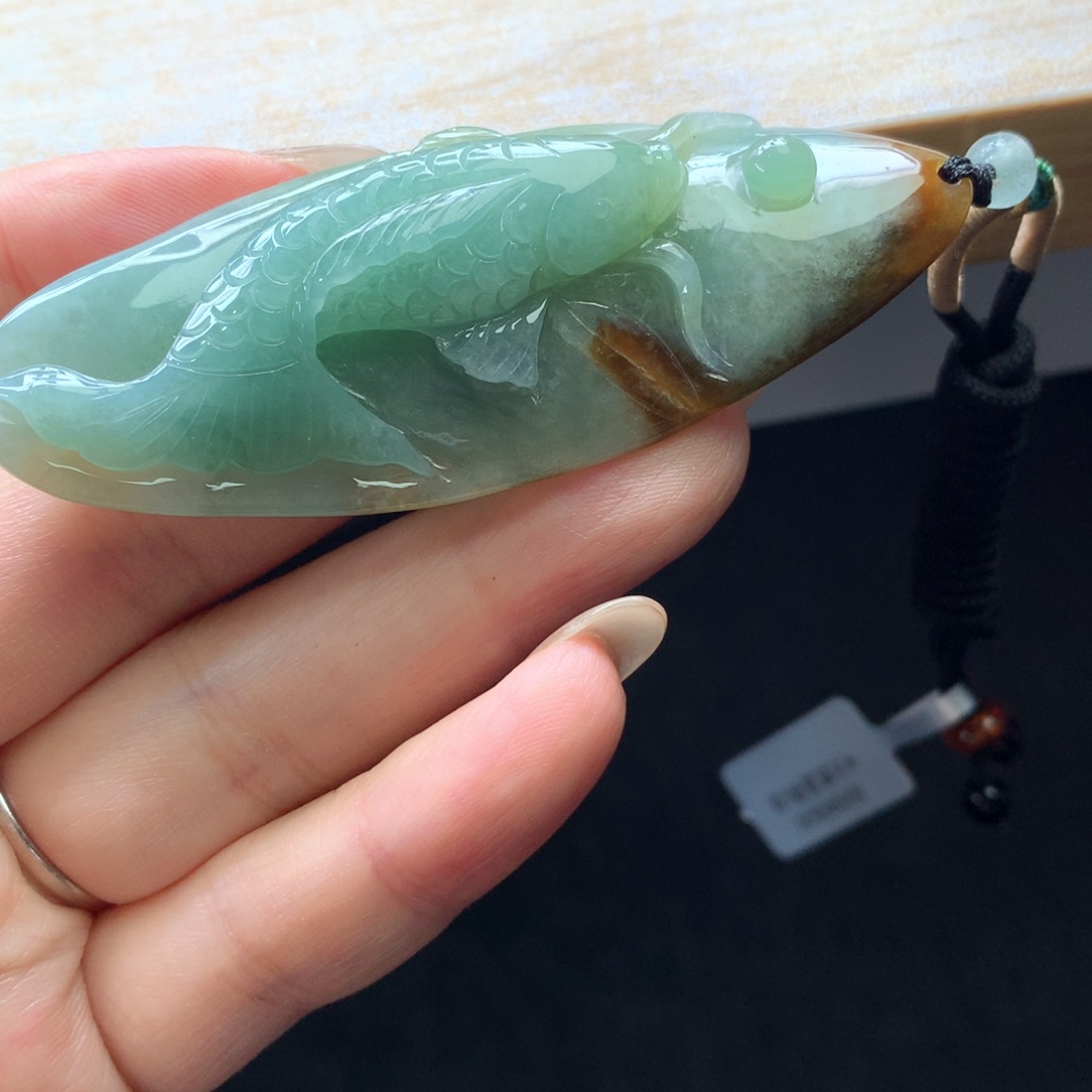 和***湛翡翠未镶嵌颈饰吊坠