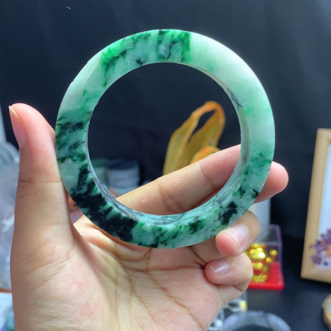 定制翡翠手镯未镶嵌