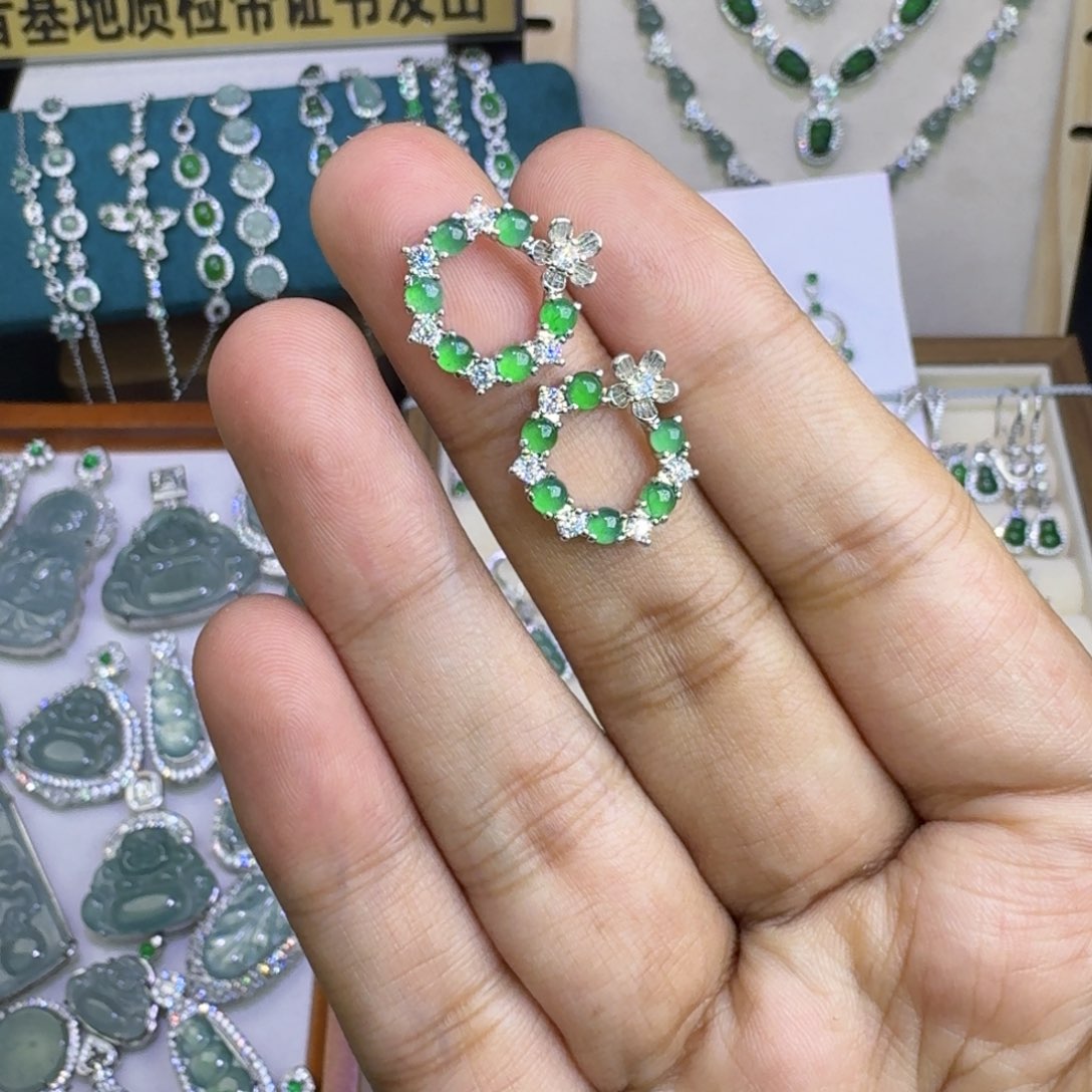 翡翠未镶嵌颈饰745