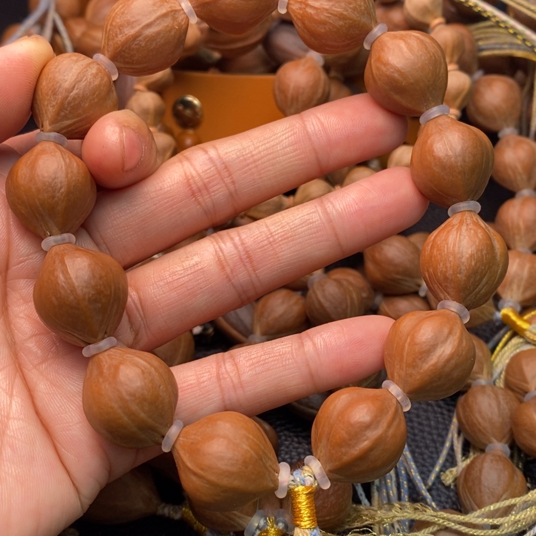 橄榄核手串/手链1.8*2.25，共13颗