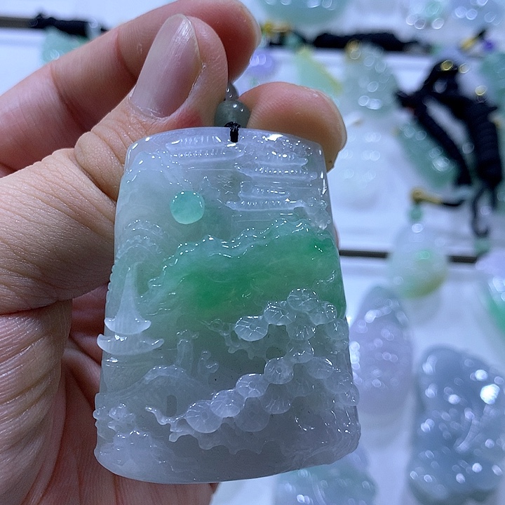 翡翠颈饰未镶嵌天然翡翠A货吊坠