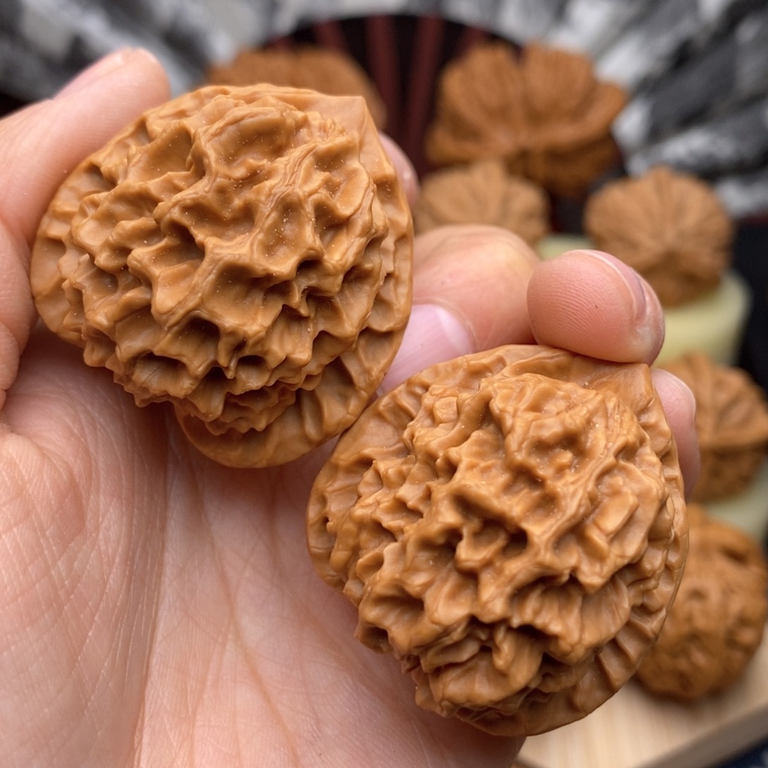 文玩核桃吊坠36.5玄月