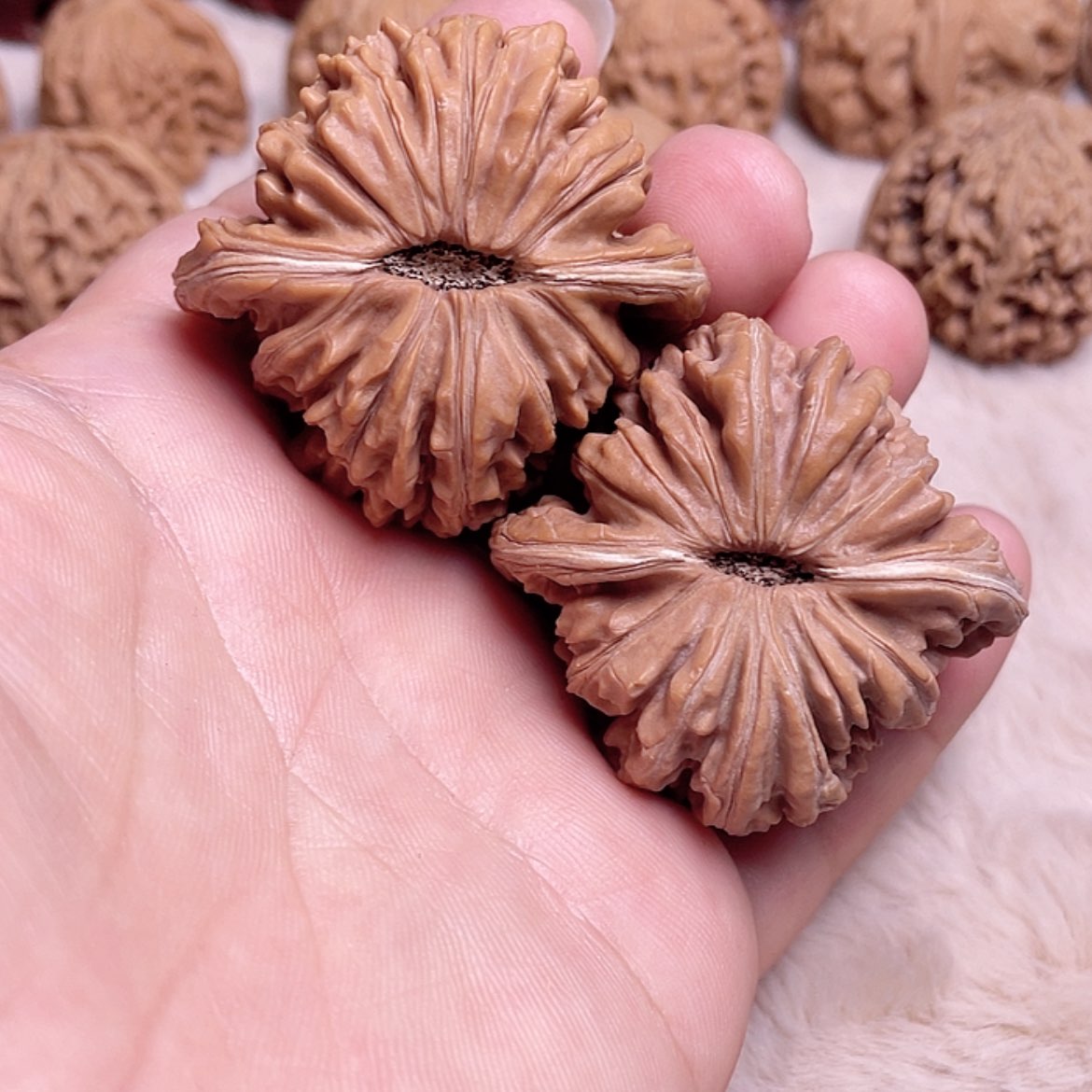 【闪购商品】文玩核桃吊坠45以上原装四座楼