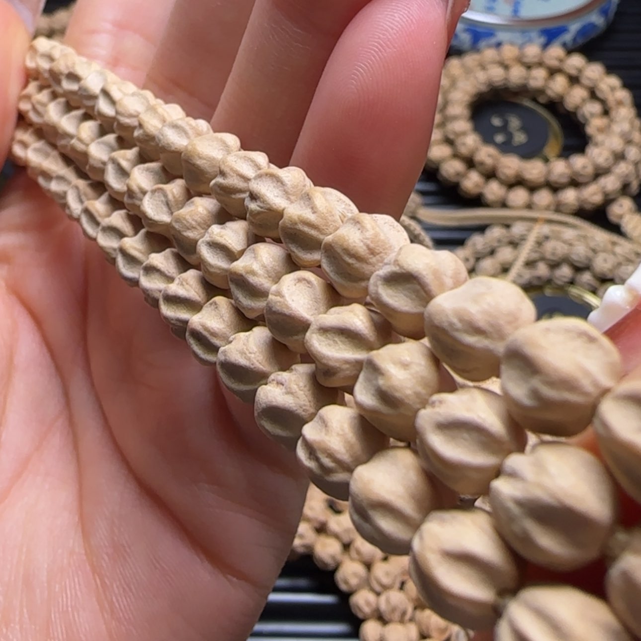 【闪购商品】柏香籽/百香籽吊坠风**雕