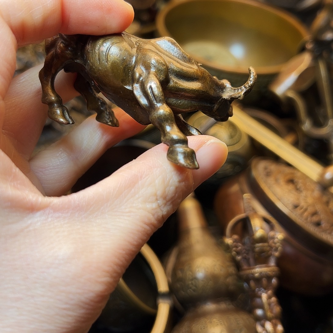 精美铜器工艺品等