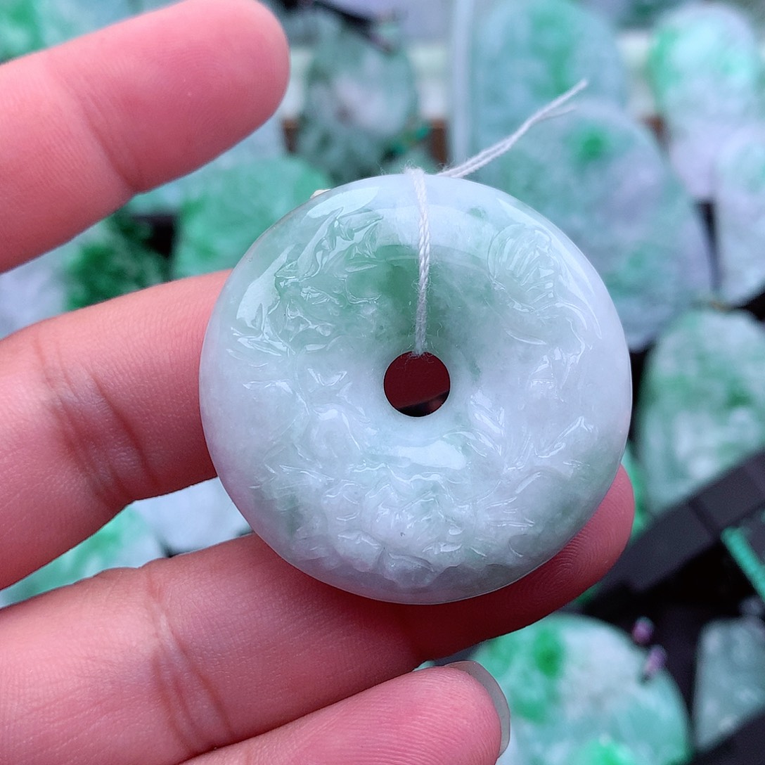 翡翠吊坠(不含链)未镶嵌