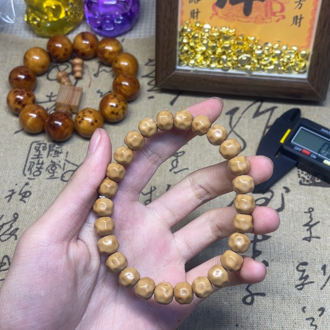 吊坠猴头核桃奶酪