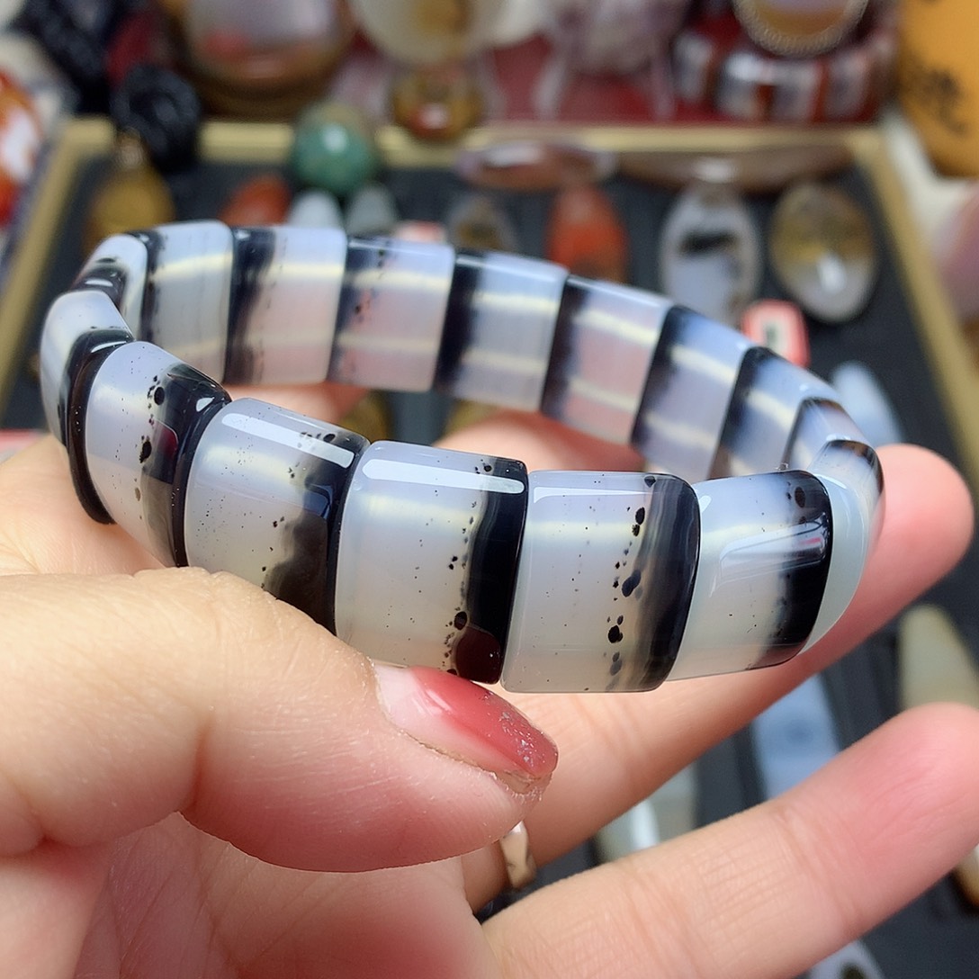 玛瑙/玉髓手串未镶嵌