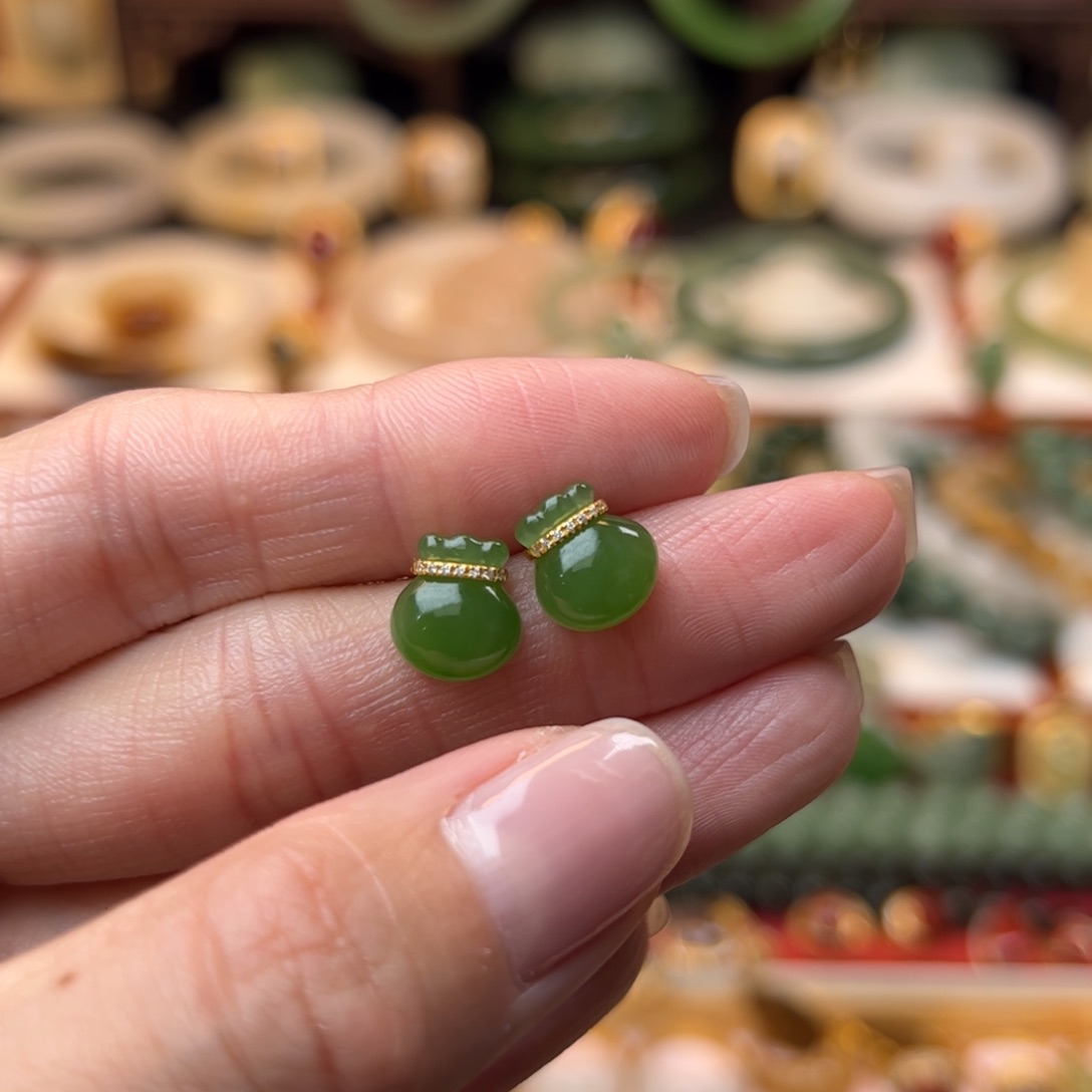 和田玉耳饰18K金镶嵌