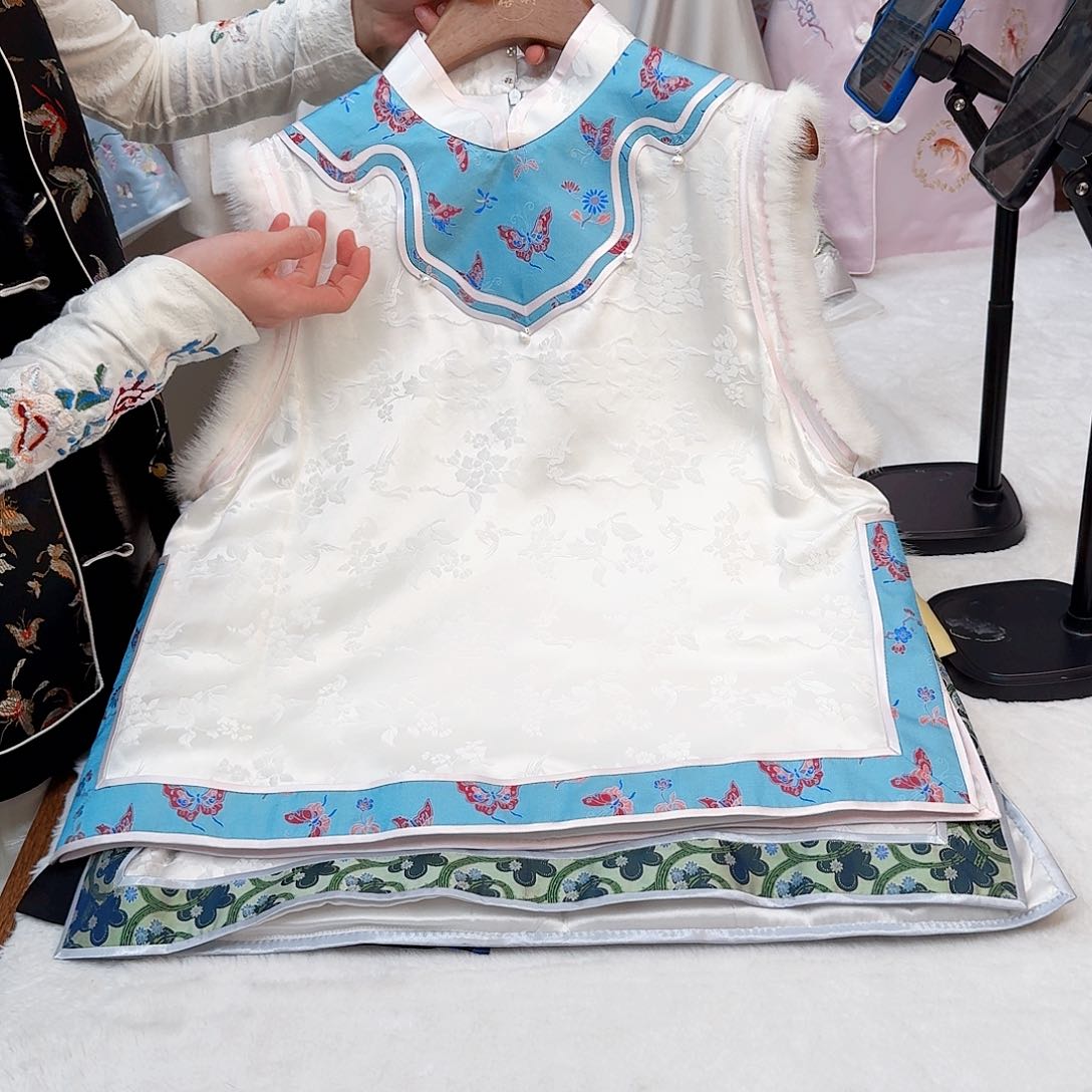 织绣白蓝色真丝真丝