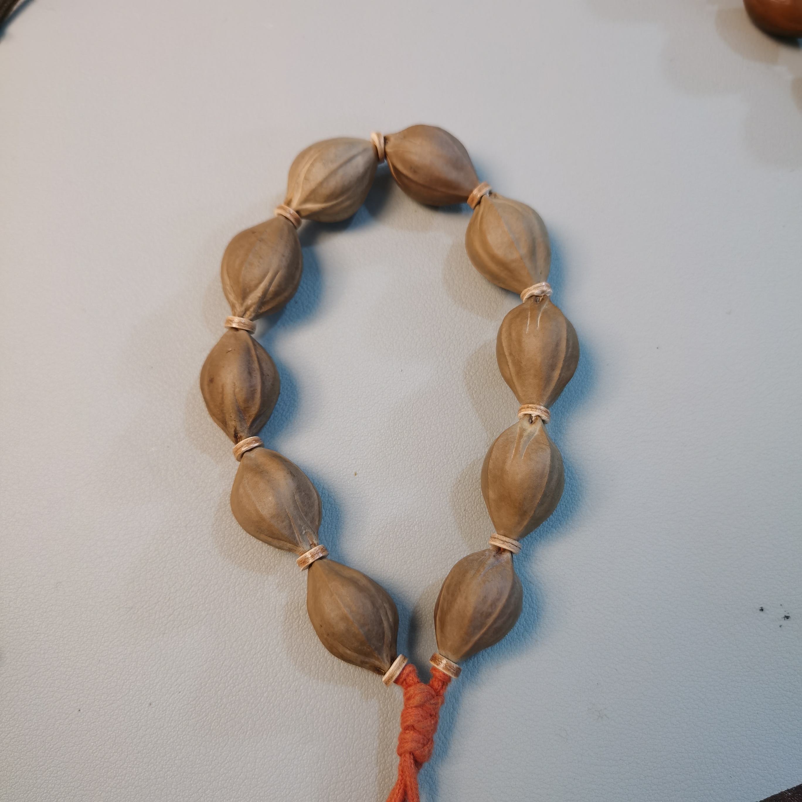 梅林铁核  16  24原皮铁核四面佛白霜红肉