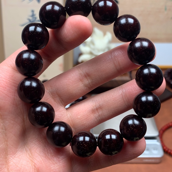 菩***，檀香紫檀（小叶紫檀）