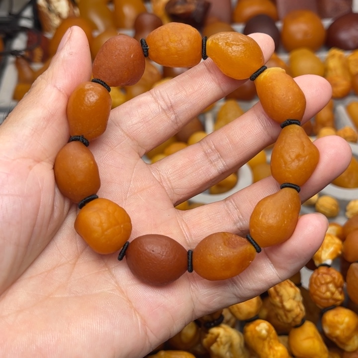 琥珀未镶嵌裸石天然蜜蜡手串