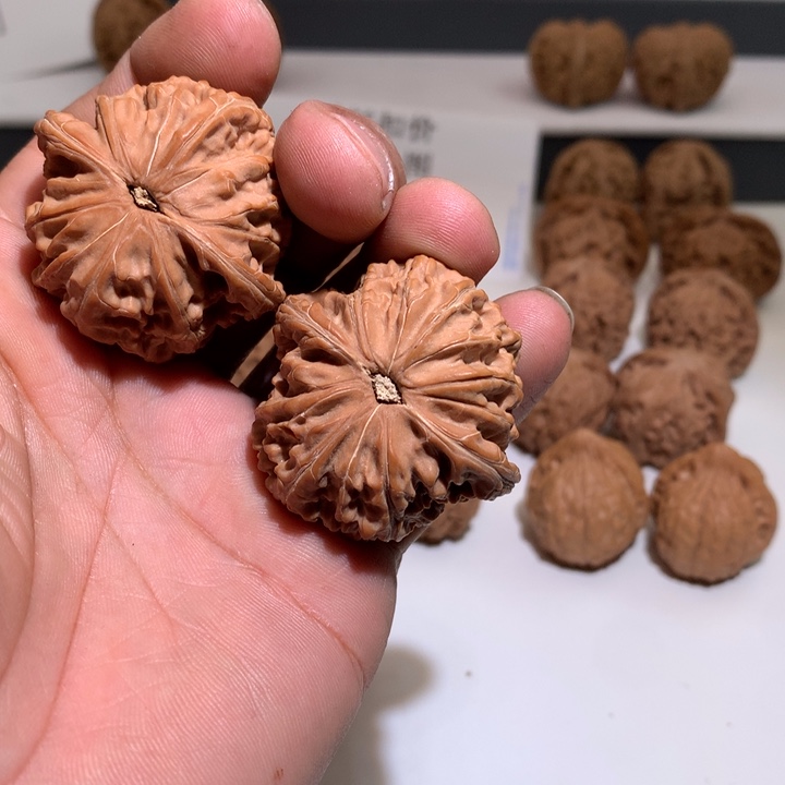 桃核吊坠文玩核桃磨盘对歪