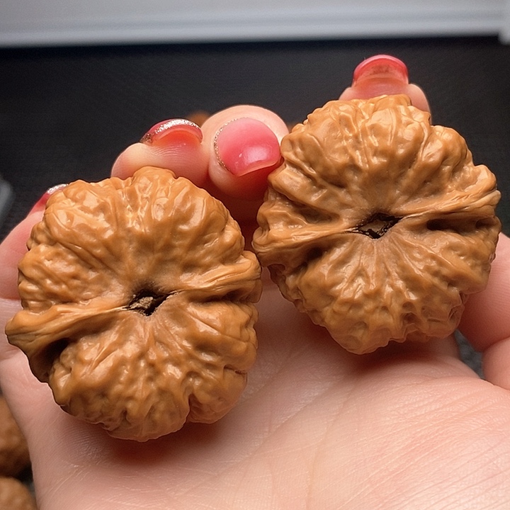 文玩核桃把件误**间蛙蛙