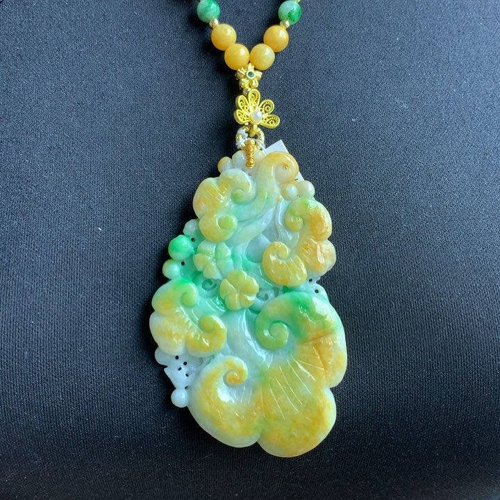 翡翠颈饰未镶嵌翡翠