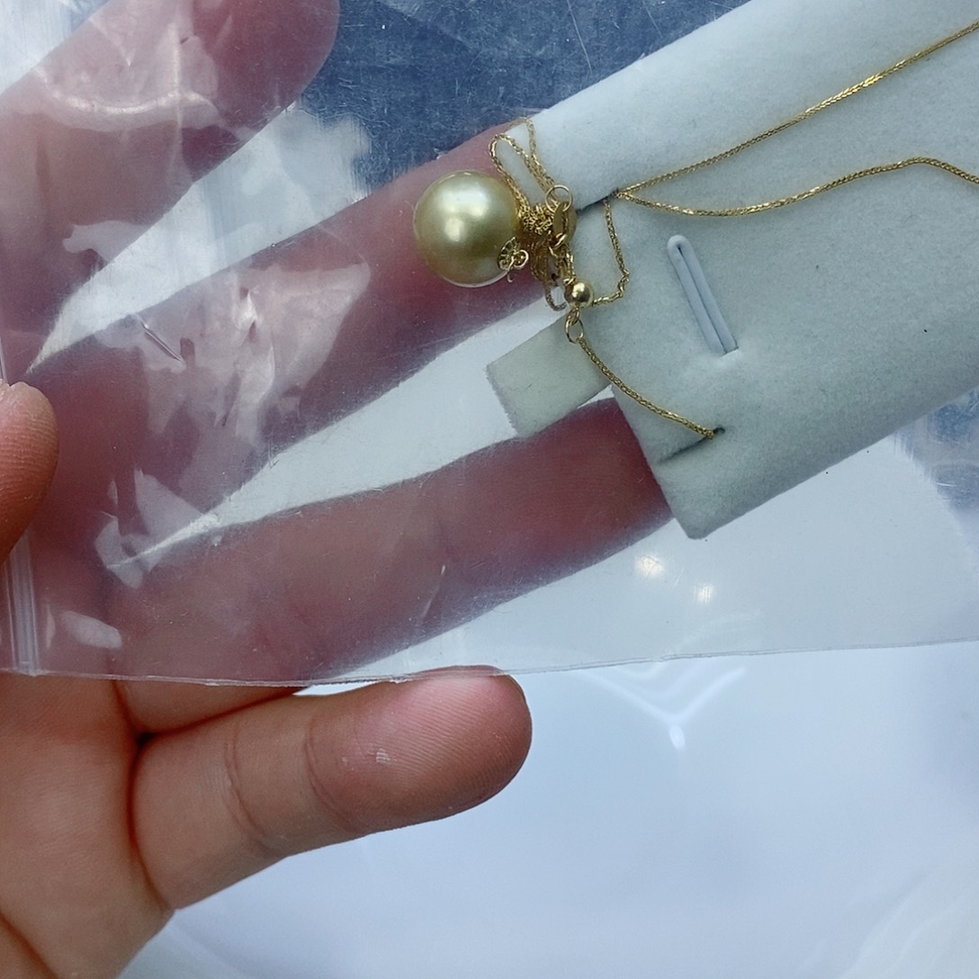 海水珍珠颈饰18K金镶嵌