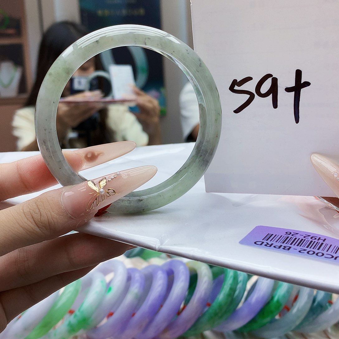 翡翠手镯未镶嵌f