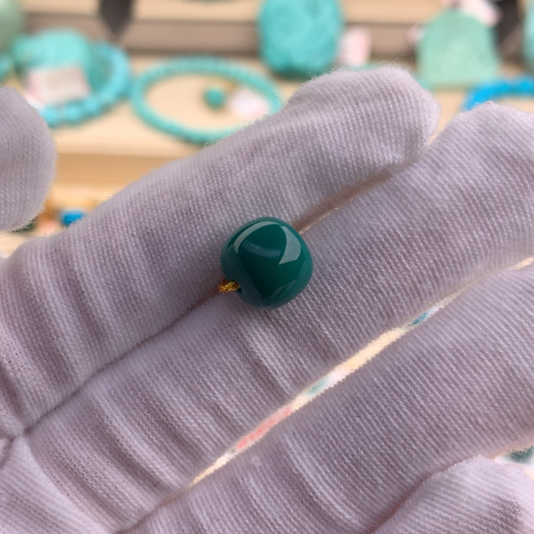 绿松石珠宝奇石未镶嵌9.6*8.5mm