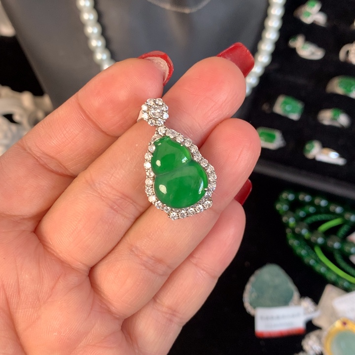 【闪购商品】翡翠颈饰银S925镶嵌天然翡翠