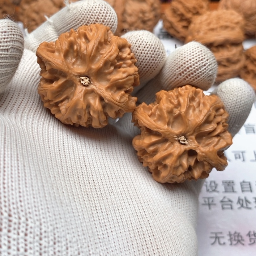 【闪购商品】把件文玩核桃36苹果园