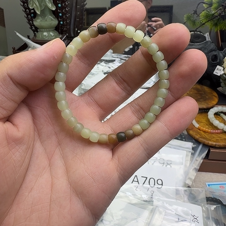 未镶嵌手串和田玉