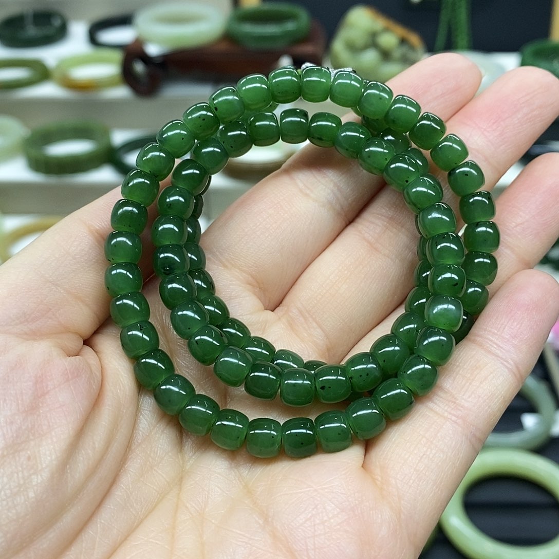 和田玉（碧玉）未镶嵌颈饰