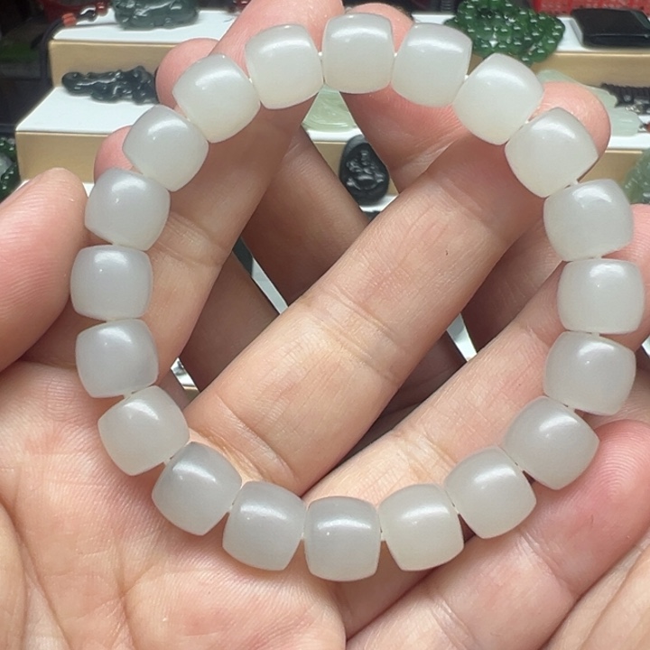 和田玉未镶嵌手串