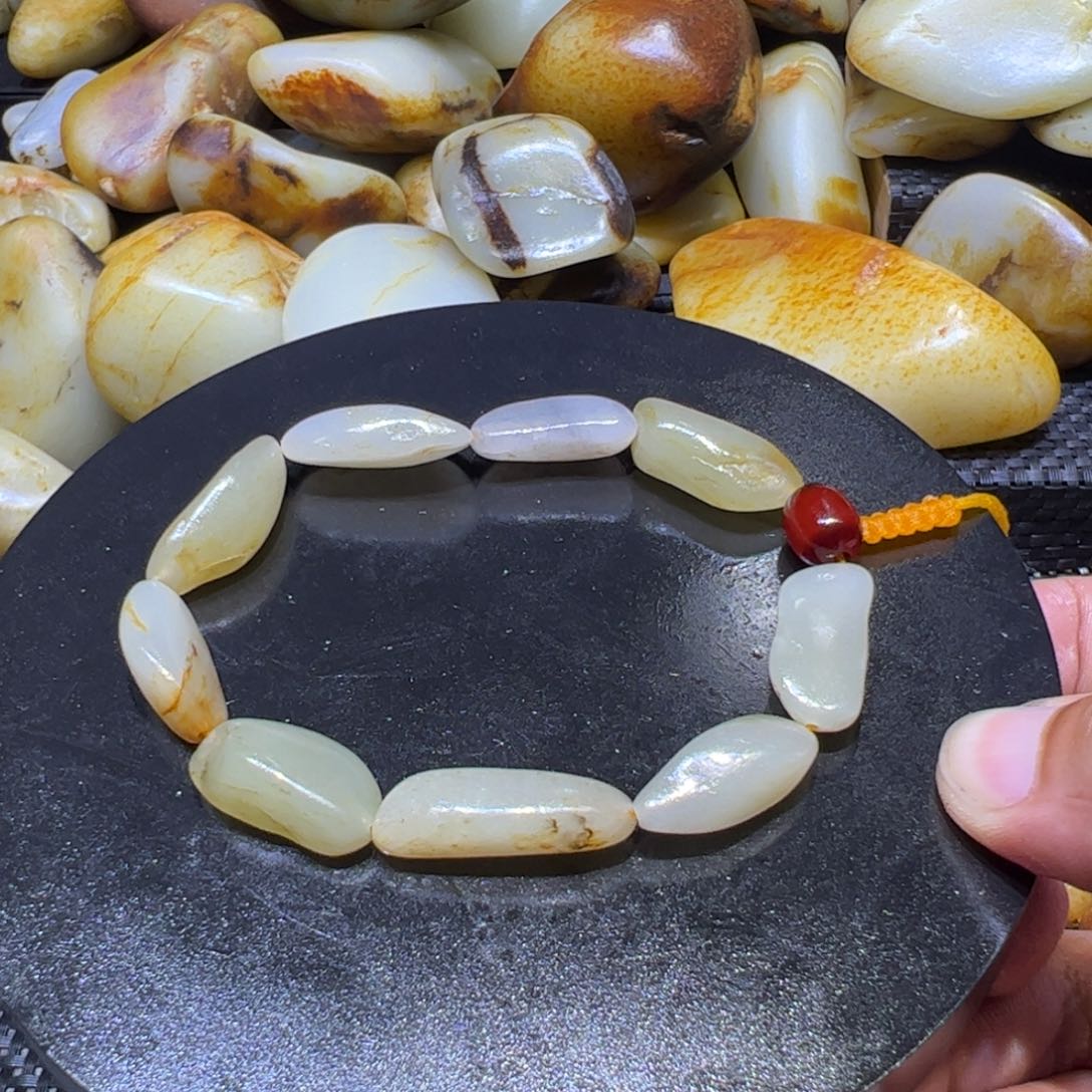 和田玉（子料）未镶嵌颈饰26