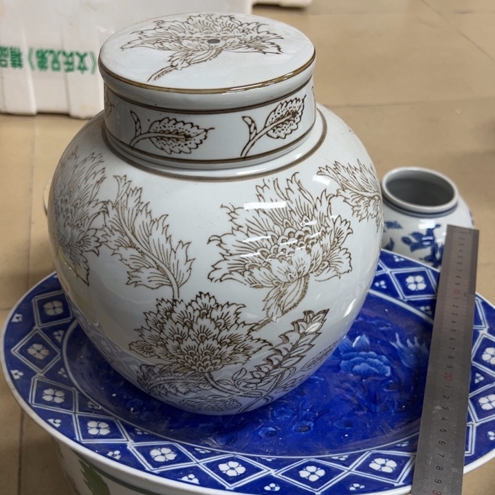 瓷片微瑕陶瓷。。。。。。。。。。。。。