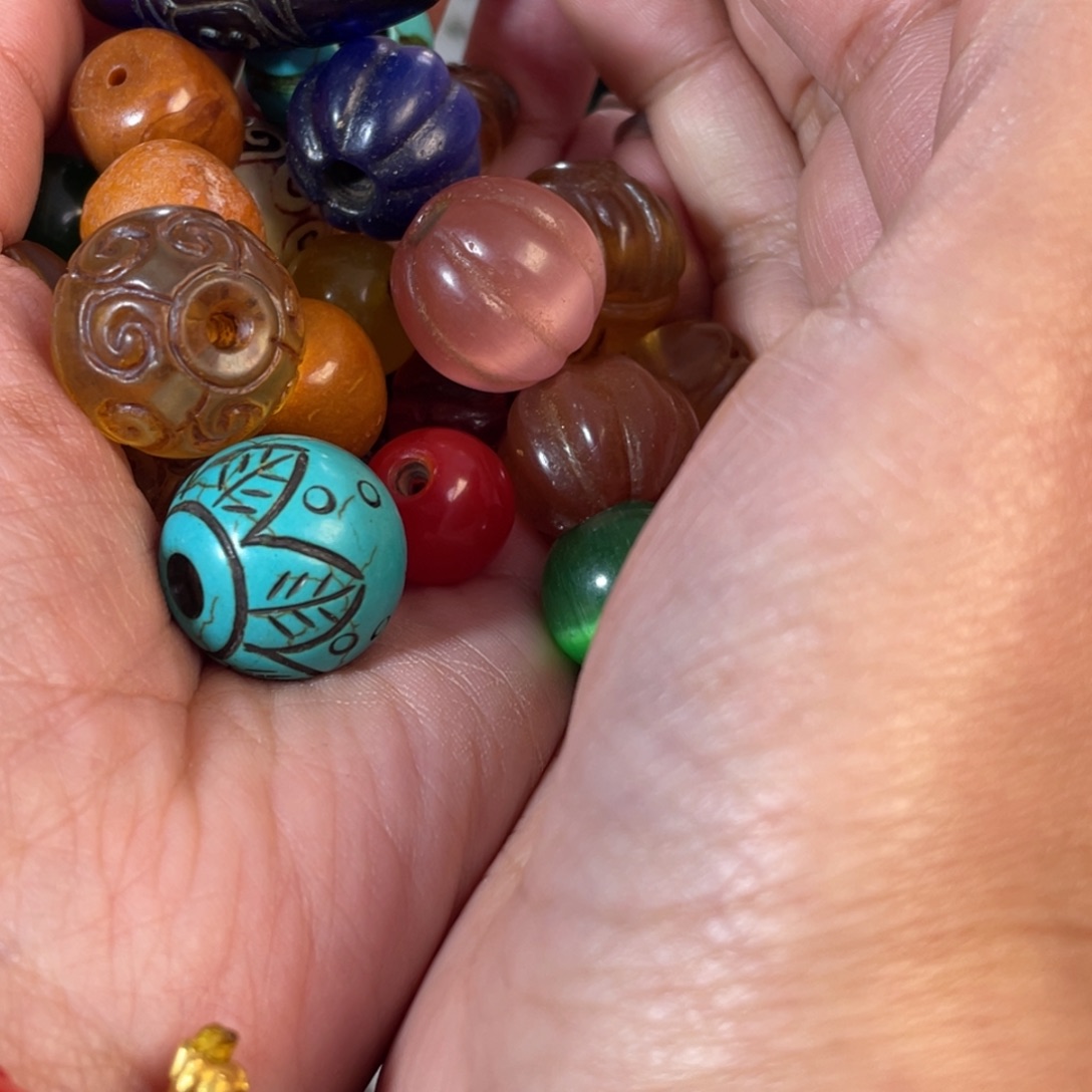 功***成和田玉未镶嵌颈饰