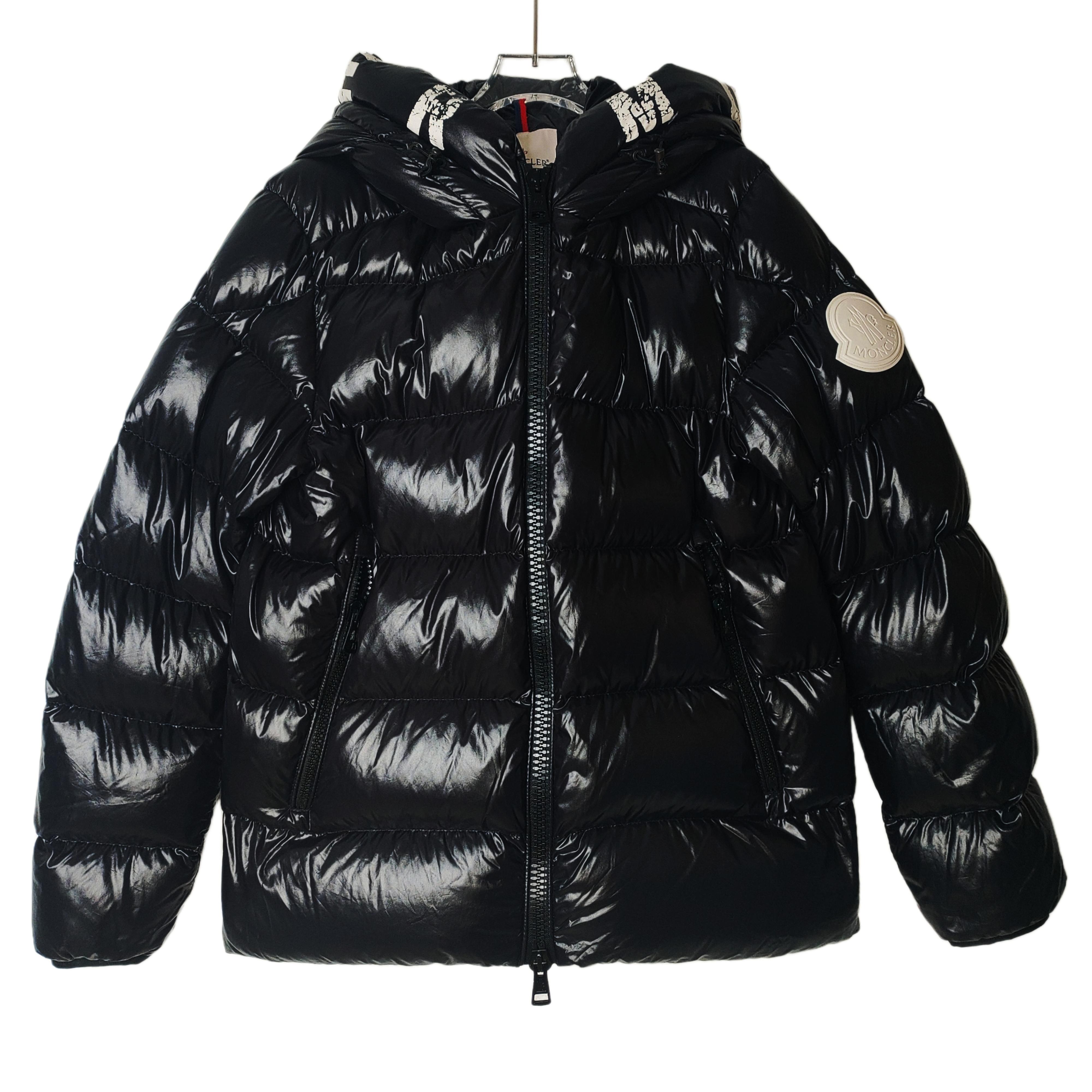 99新 MONCLER  002490 Dubois系列徽标连帽羽绒服 3码 98新