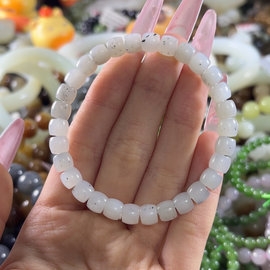 怪***姐和田玉未镶嵌手链401