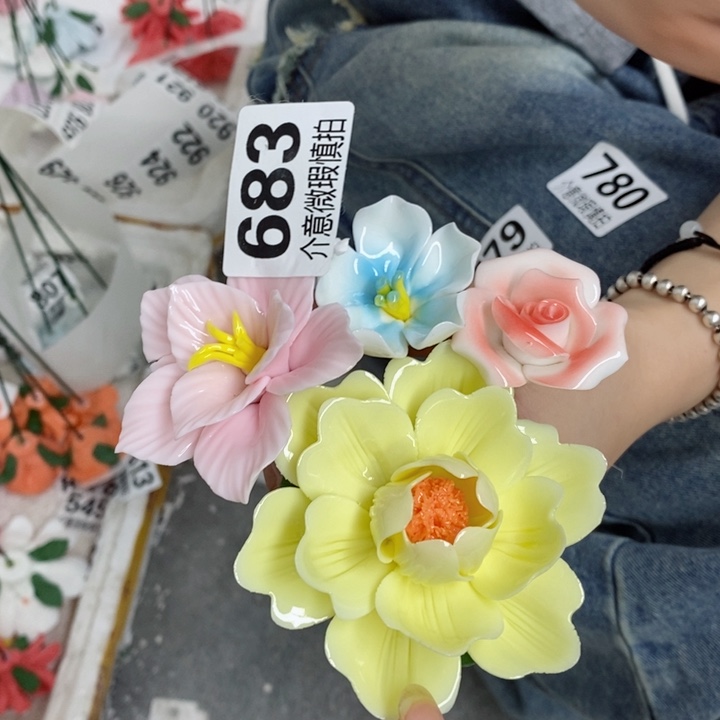 摆件陶瓷材料加工
