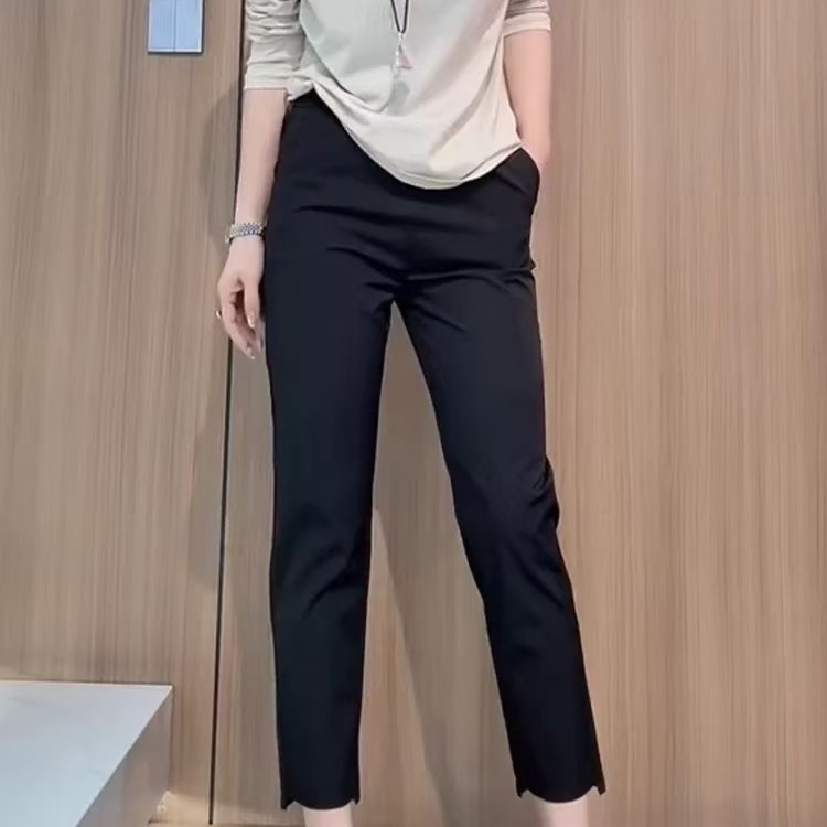 大码简约百搭休闲小黑裤春秋显瘦净版高弹高腰新款裤子