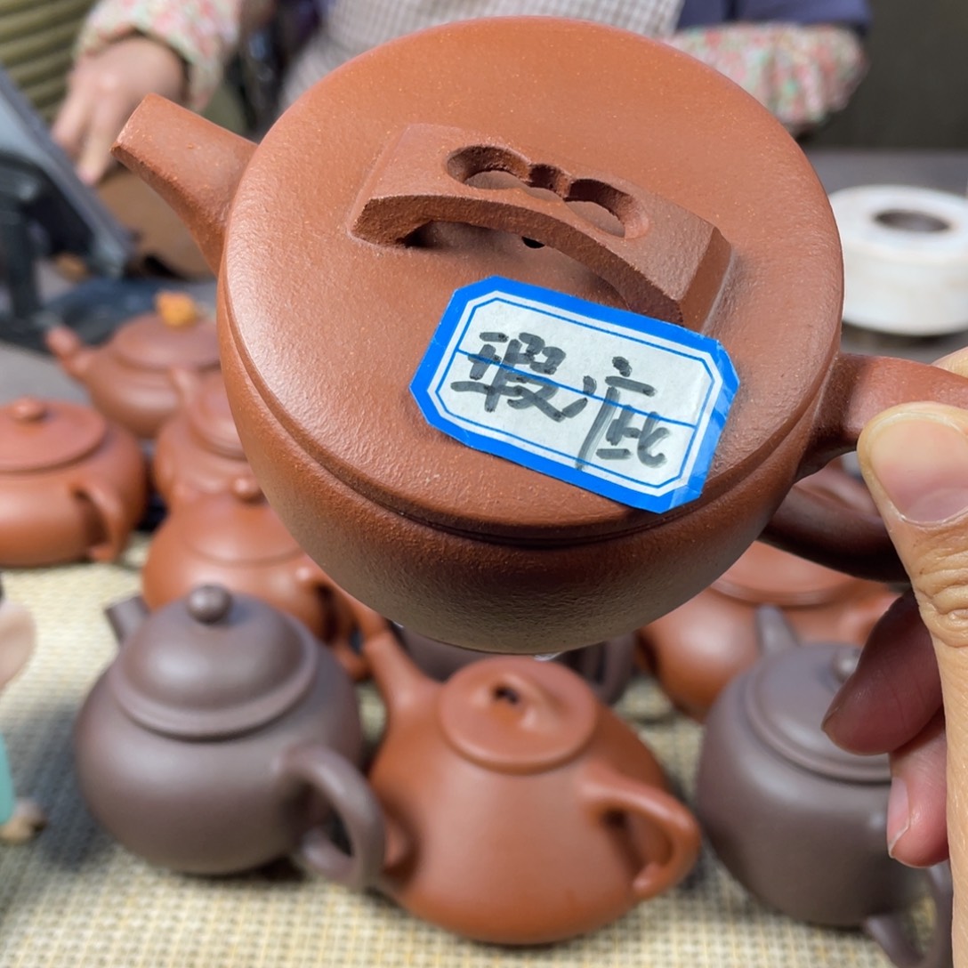 紫砂茶壶立*宜兴紫砂