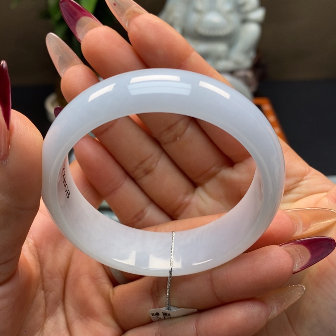 翡翠手镯未镶嵌天然