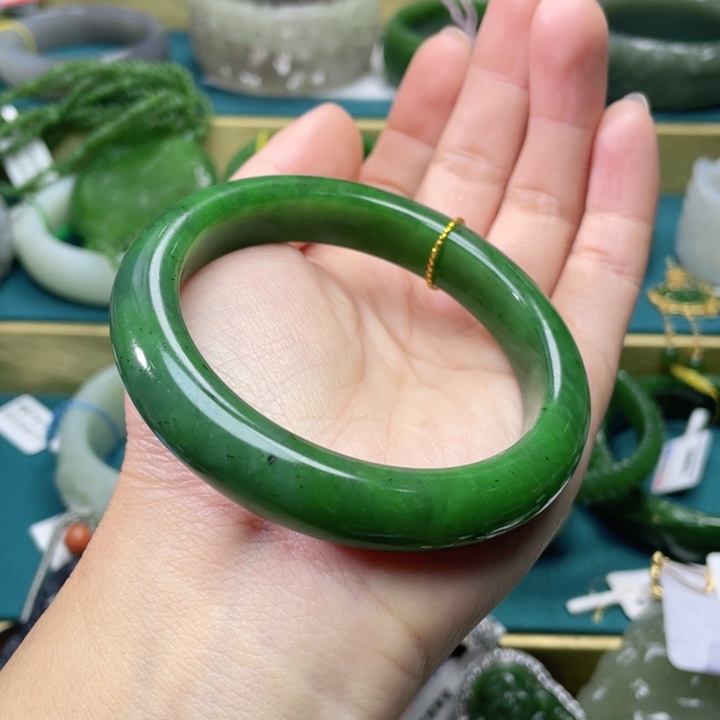 和田玉手镯57+圈口 编号40未镶嵌