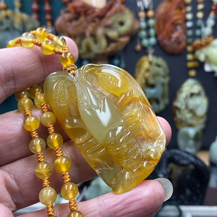 【闪购商品】蛇纹石玉未镶嵌吊坠