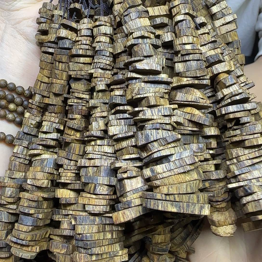 沉香沉香碎屑+高油脂原材料车挂17克加多样性发一