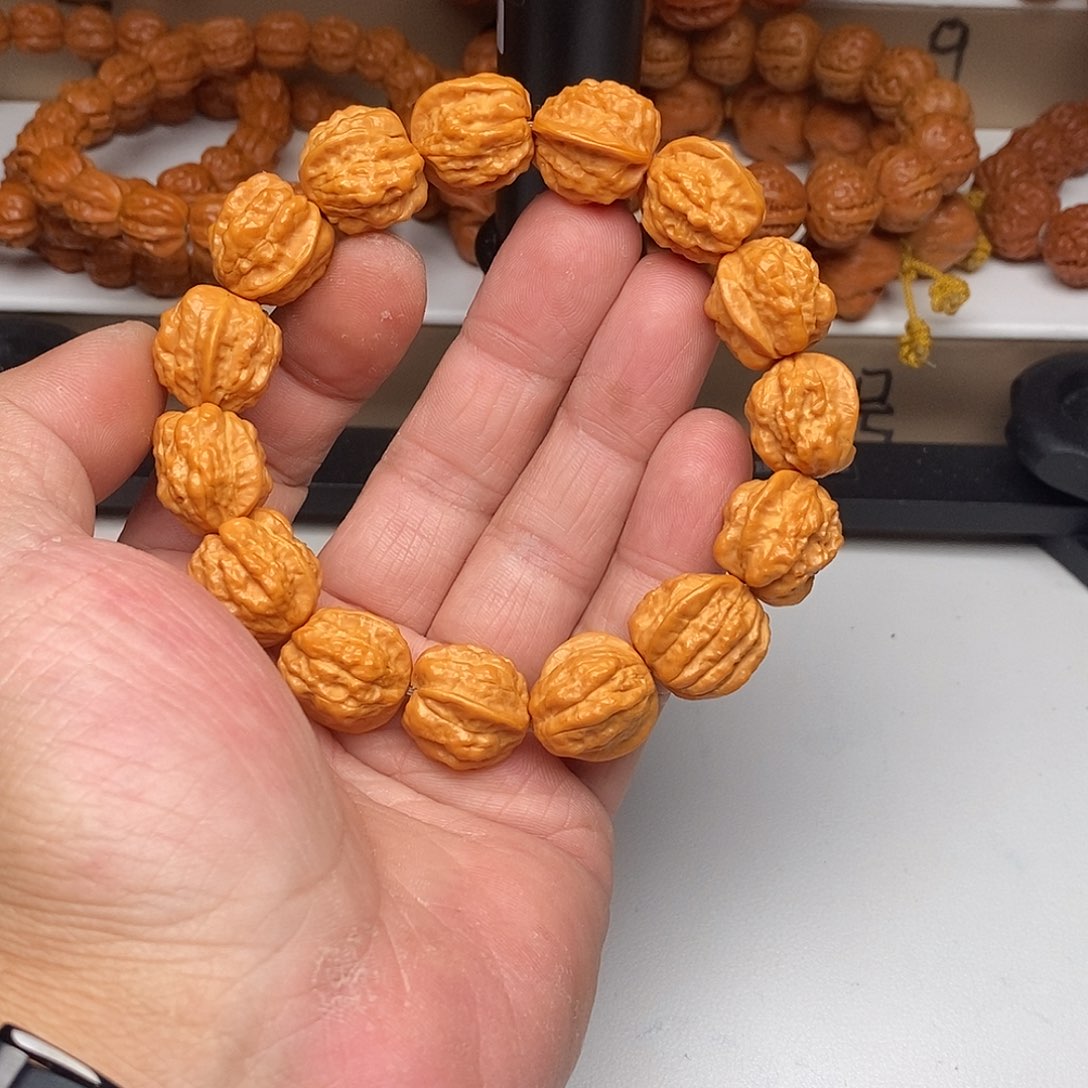 木质文玩核桃1.8金蝉