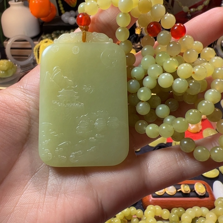 和田玉（黄玉）未镶嵌颈饰