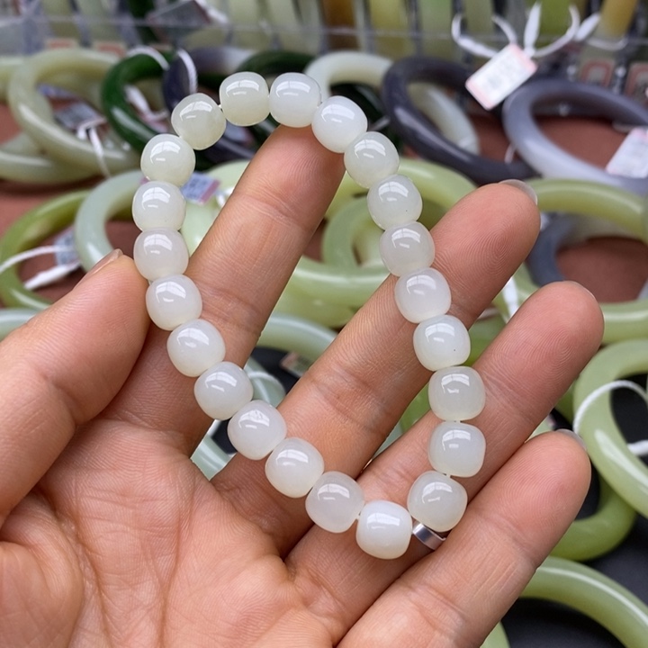 用***9和田玉未镶嵌手链卡9